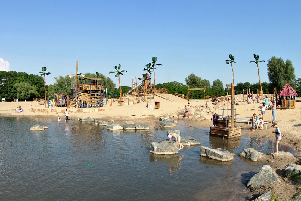 Pirtatenspielplatz von oben Piratenspielplatz